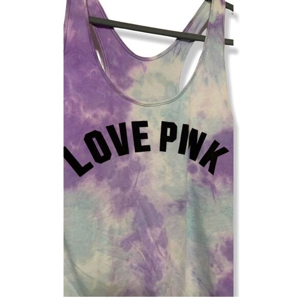 PINK Victoria’s Secret Tie-Dye Racer Back Tank Top Size Large “LOVE PINK” Decal - Picture 2 of 3